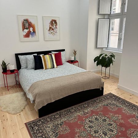 Modern Bedroom In Lisboa Eksteriør billede